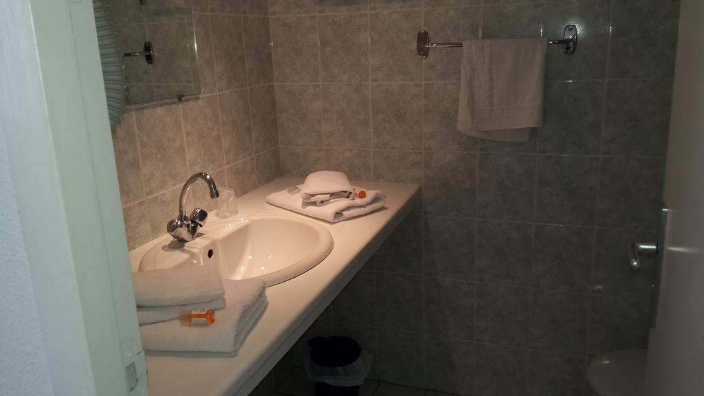 Hotel Sainte Catherine Лурд Екстериор снимка