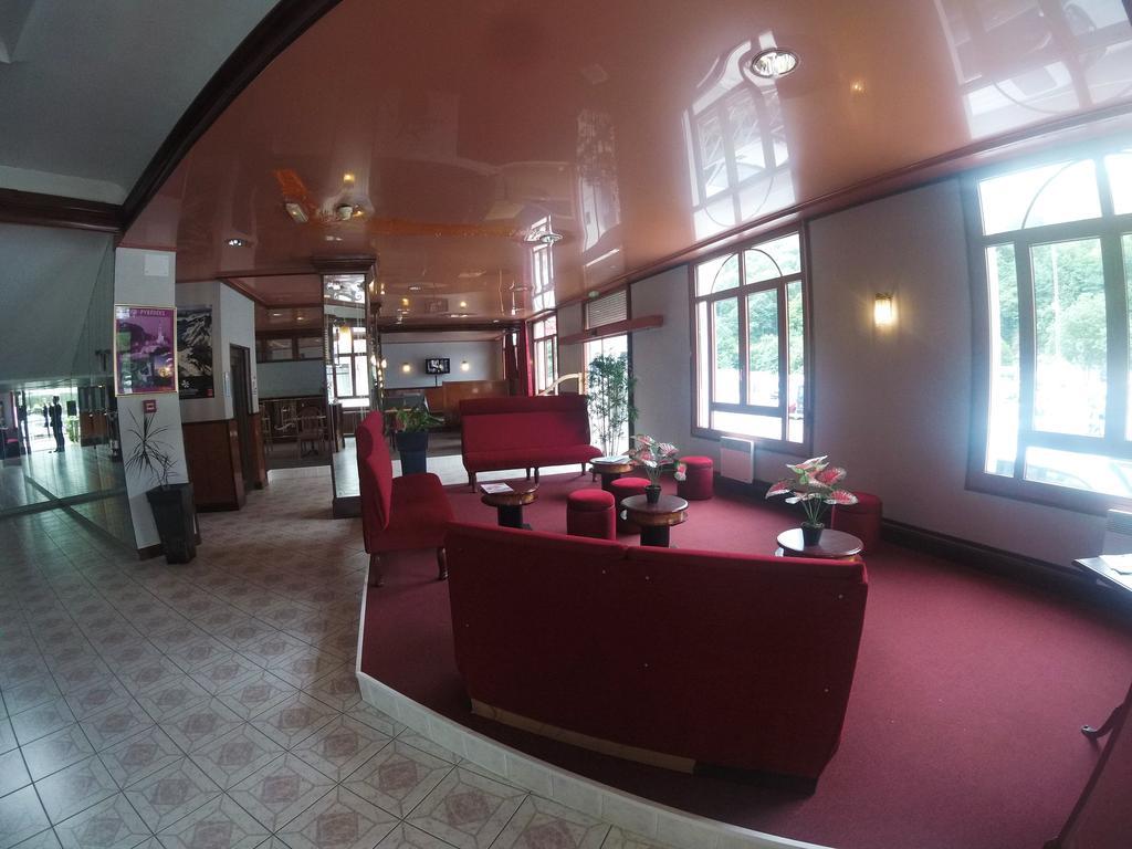 Hotel Sainte Catherine Лурд Екстериор снимка