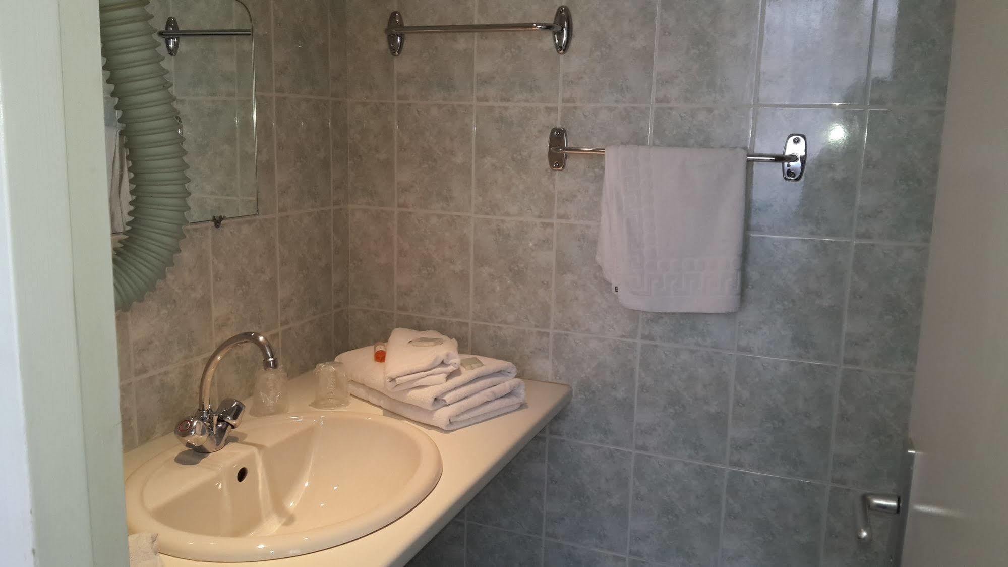 Hotel Sainte Catherine Лурд Екстериор снимка